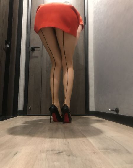 最近妹妹的样子有点怪在线观看_超清免费观看