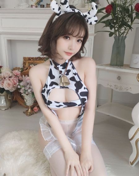 九品芝麻官普通话版_快播高清无删减WWW