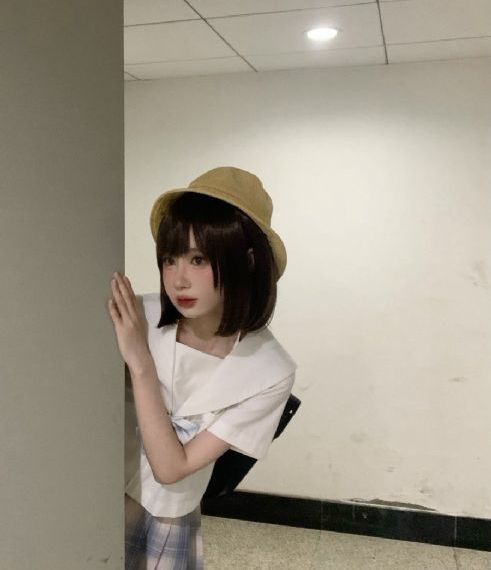 午夜水蜜桃_720高清视频播放