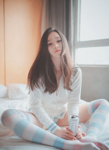 辉夜大小姐想让我告白第三季_JVID性感写真