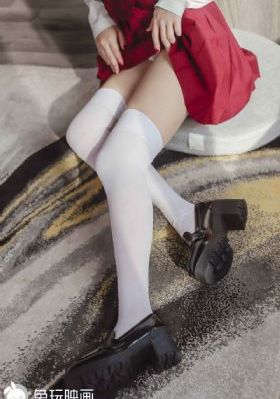 胸部丰满的妈妈在线观看_高清在线观看高清