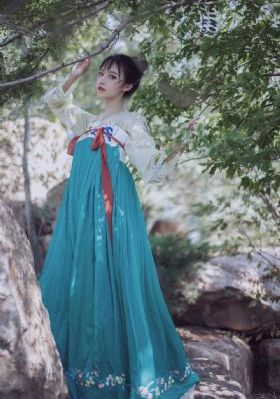 少妇厨房与子伦_BD英语完整视频观看