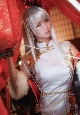 julia紧身裙女教师在线视频_视频网址大全