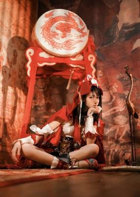 大漠英雄传_十万网红美女美酱