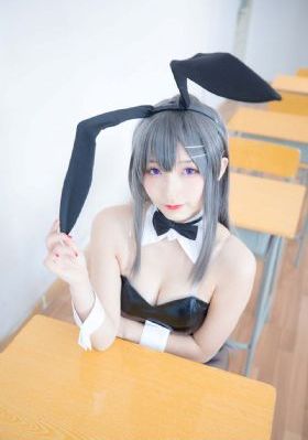 女同学臭脚调教脚奴_BD韩语神马在线观看